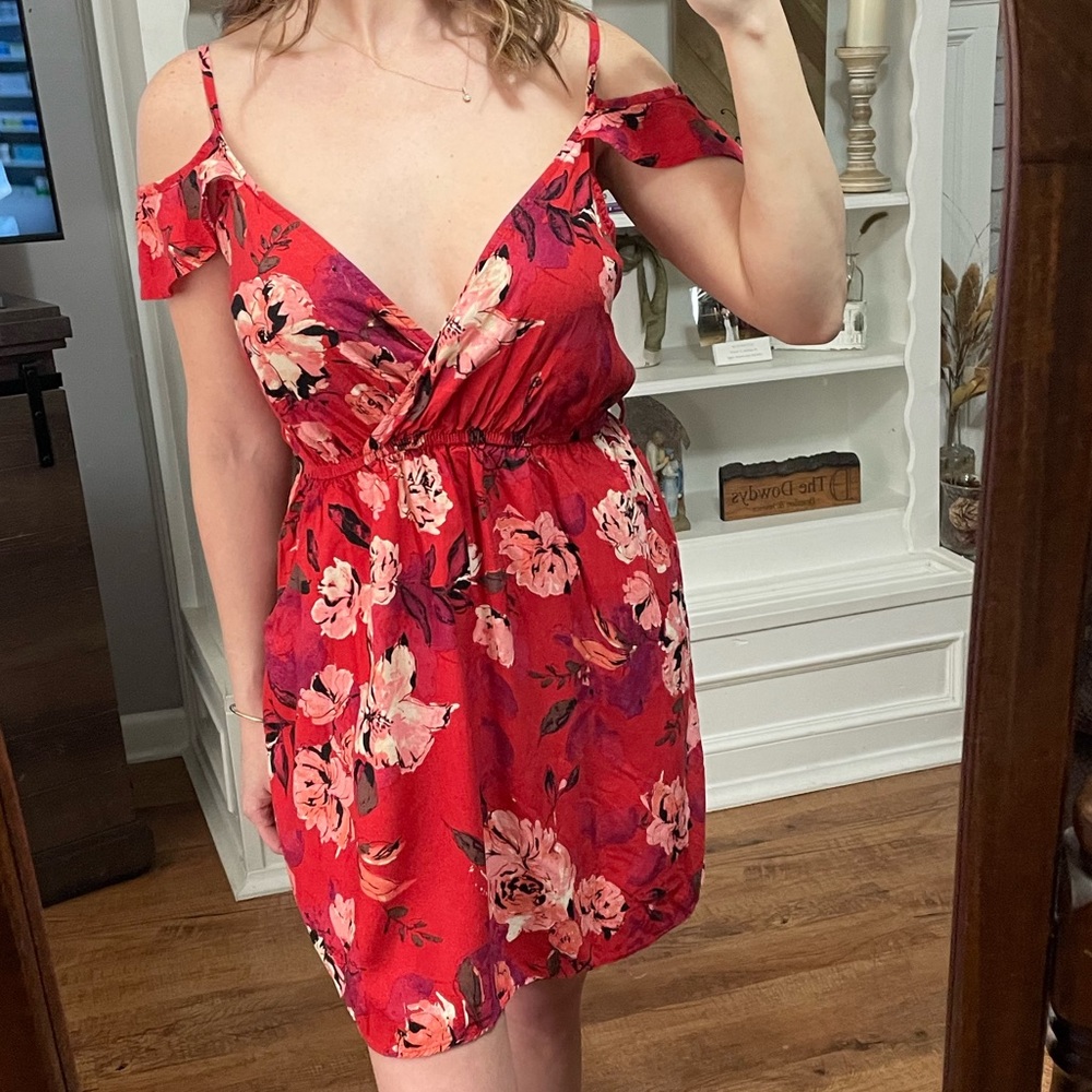 Charlotte Russe Red Floral off Shoulder MIDI Dress With POCKETS!! - Picture 5 of 16